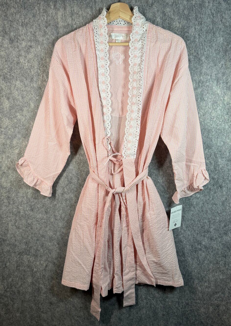 Eileen West Seersucker Pink Lace Eyelet Tie Front Mid Length Robe - Small/Medium